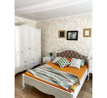 Двуспальная кровать Авиньон MUR-111-01/1 с каретной стяжкой